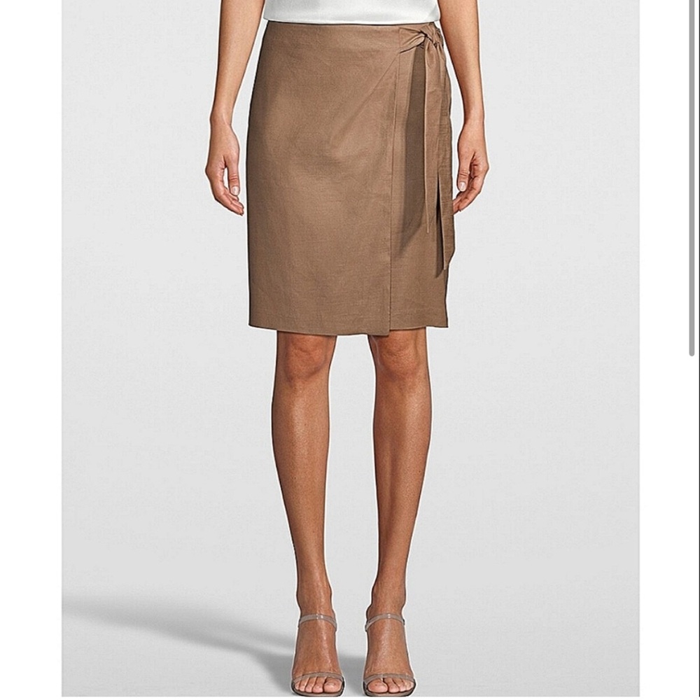 6 WHBM White House black market wrap skirt women’s size brown linen side tie